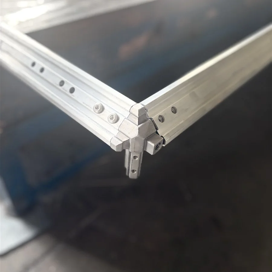 Mechanical connection detail on a LANSGRID cabinet-frame structure